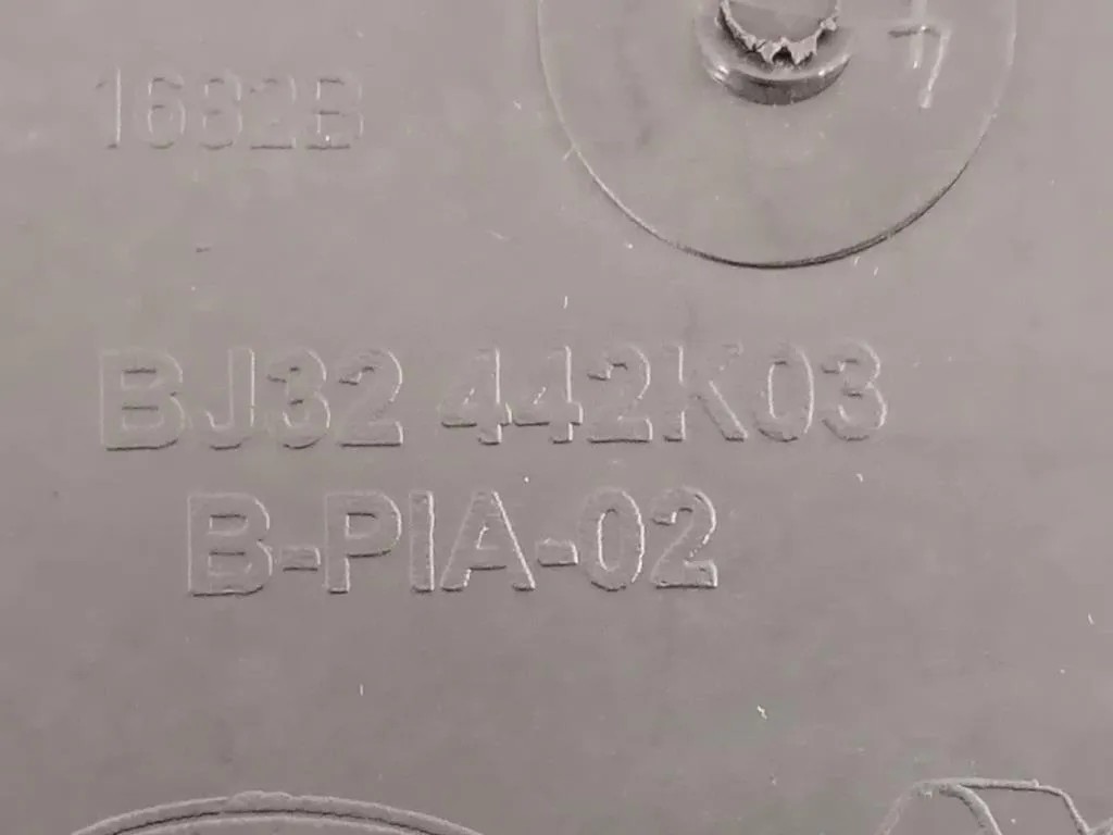 Spoiler Frangivento POST BJ32 442K03 Land Rover Range Rover Evoque I 2011