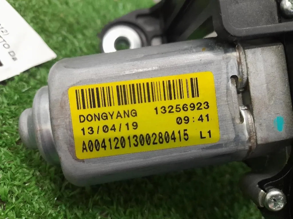 Motorino Tergilunotto 13256923 Opel Zafira C 2012