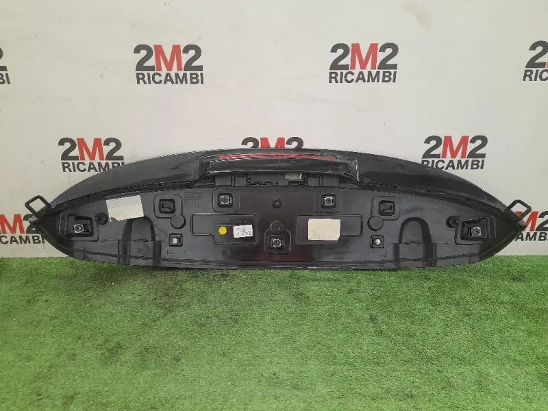 Spoiler Frangivento POST 960306579R Renault CLIO IV 2016