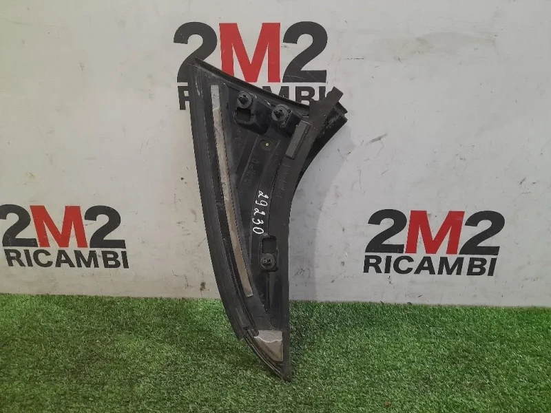 Spoiler Frangivento POST DX A1767900288 Mercedes Classe A W176 2013