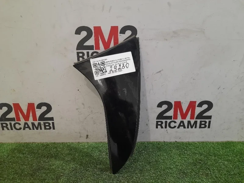 Spoiler Frangivento POST DX A1767900288 Mercedes Classe A W176 2013