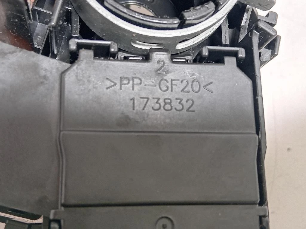 Devioguida Completo 173832 Toyota Yaris IV 2017