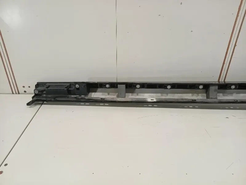Spoiler Sottoporta DX GX7M-101D56-B Jaguar XE 2015