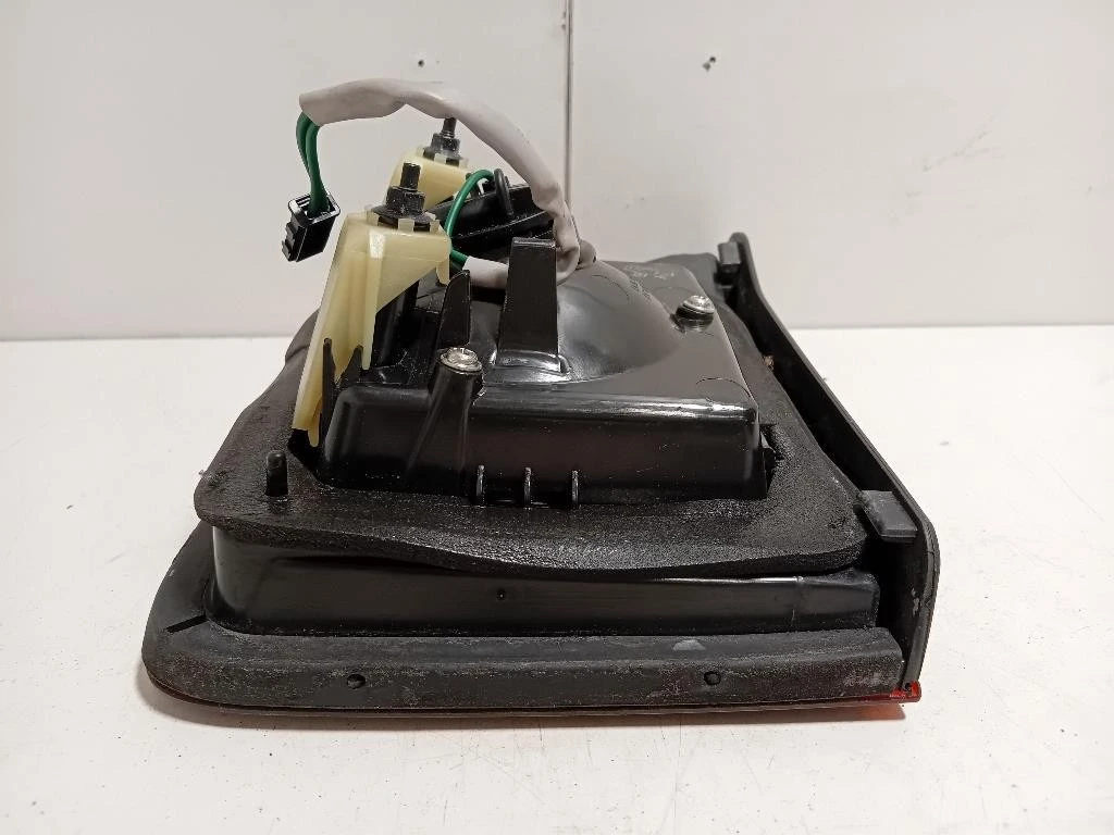 Fanale INT POST SX FANALE INT POST SX Chevrolet Orlando 2011