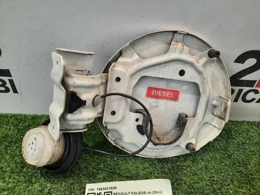 Sportello Carburante Parafango POST 788300182R Renault Koleos I 2008