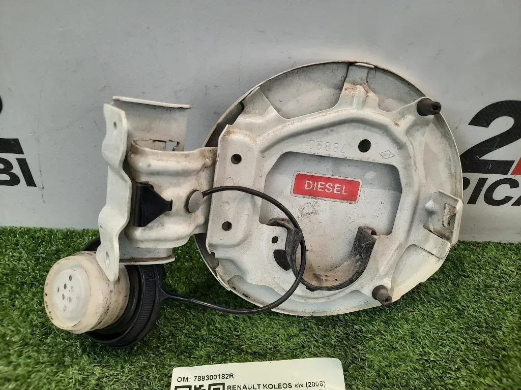 Sportello Carburante Parafango POST 788300182R Renault Koleos I 2008