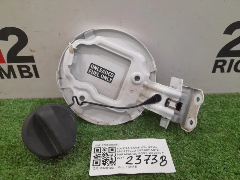 Sportello Carburante Parafango POST 773500D080 Toyota Yaris IV 2014