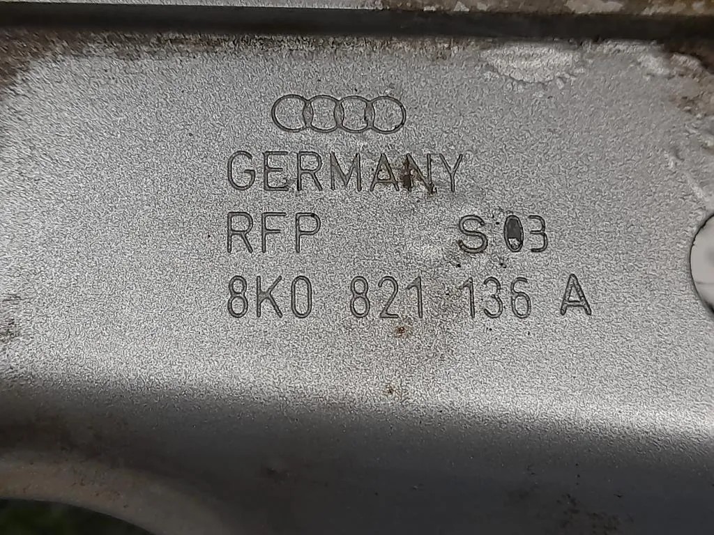 Staffa Angolare Paraurti ANT DX  Audi A4 8K5 Avant 2008