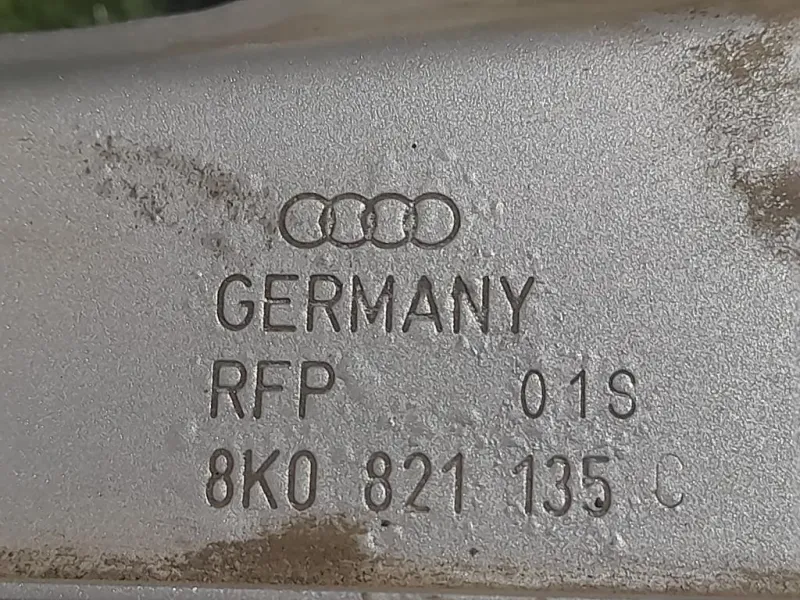 Staffa Angolare Paraurti ANT SX Audi A4 8K5 Avant 2008