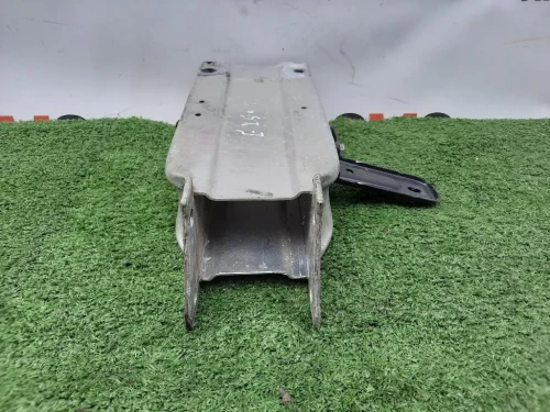 Staffa Angolare Paraurti ANT SX A 207 820 00 95 Mercedes Classe E S212 SW 2009