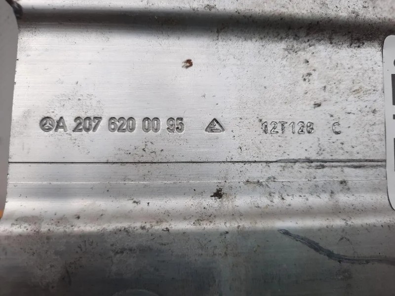 Staffa Angolare Paraurti ANT SX A 207 820 00 95 Mercedes Classe E S212 SW 2009