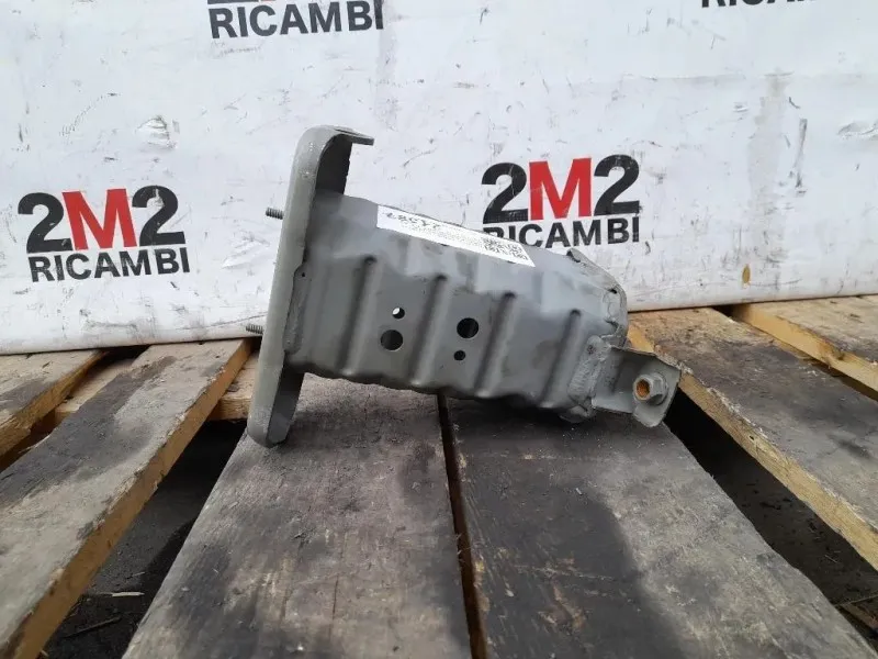 Staffa Assorbitore Traversa Paraurti ANT DX 570130D041 DX Toyota Yaris IV 2014