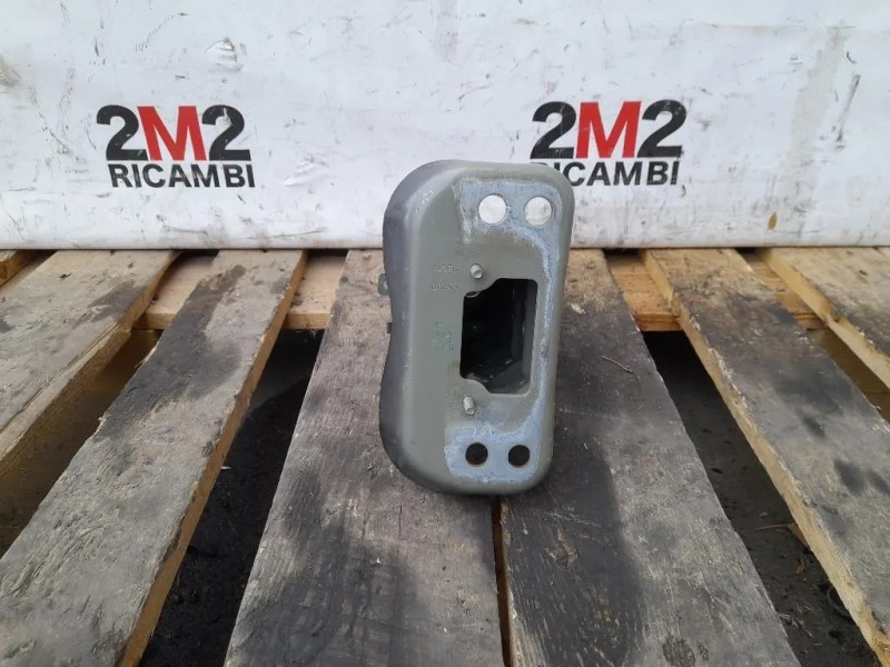 Staffa Assorbitore Traversa Paraurti ANT DX 570130D041 DX Toyota Yaris IV 2014