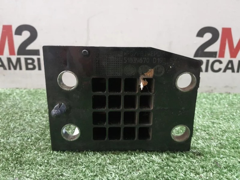 Staffa Assorbitore Traversa Paraurti ANT SX 51839670 SX Lancia Ypsilon III 2011