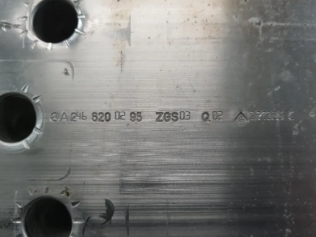 Staffa Assorbitore Traversa Paraurti ANT SX A2466200295 SX Mercedes Classe GLA X156 2017