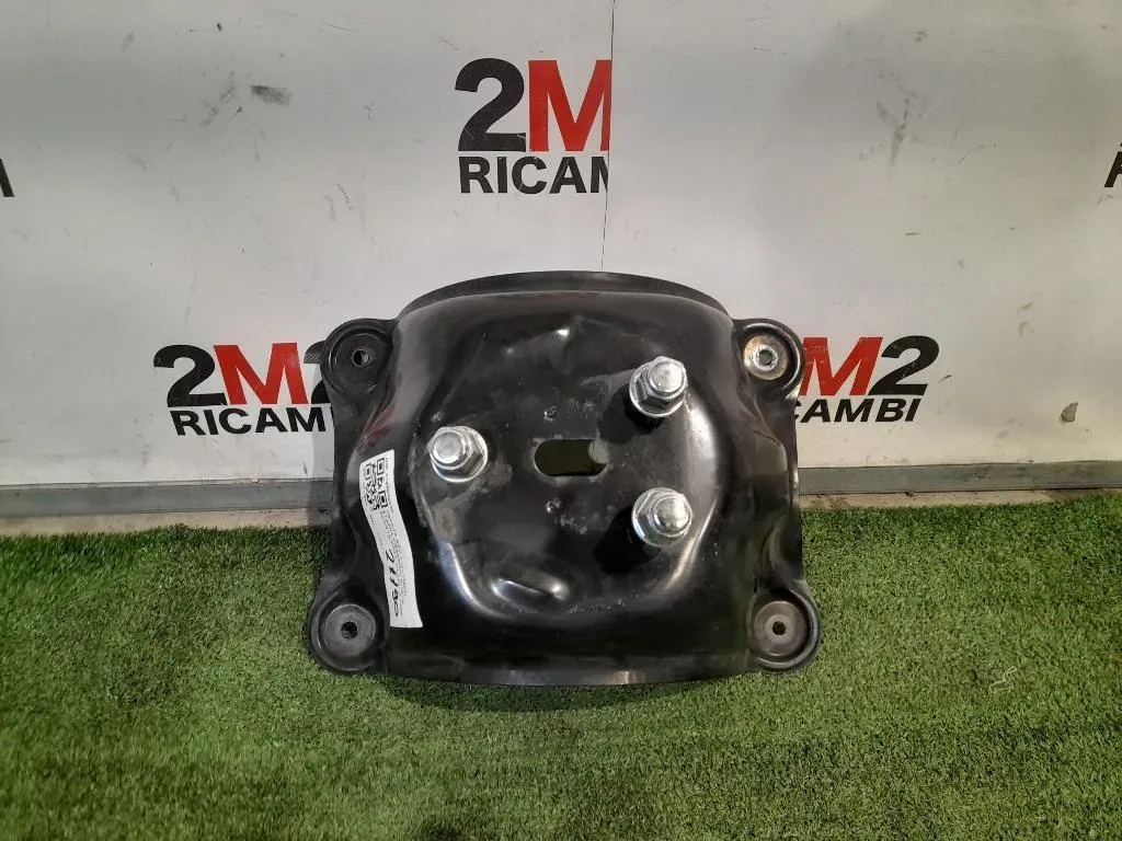 Staffa Fissaggio Ruota Scorta POST 5190842020 Toyota RAV 4 II 2000