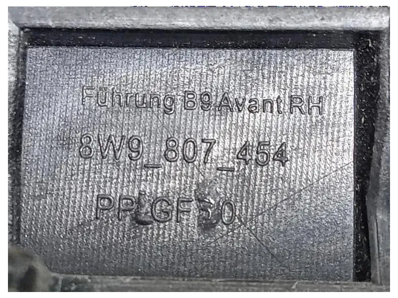 Staffa Sostegno Estparaurti POST DX 8W9 807 454 DX Audi A4 8W5 Avant 2015