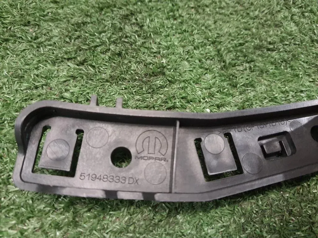 Staffa Sostegno Estparaurti POST DX 51948333 Fiat 500X 2015