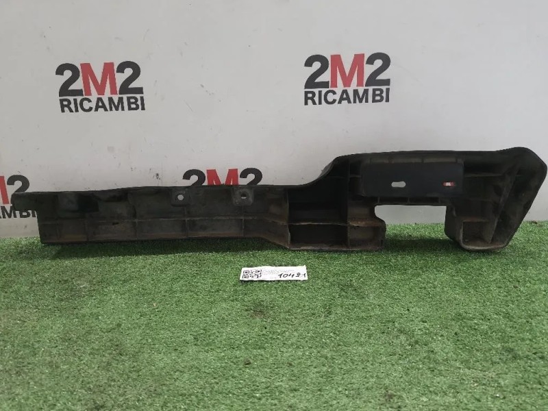 Staffa Sostegno Estparaurti POST DX 866803E000 Kia Sorento II 2006