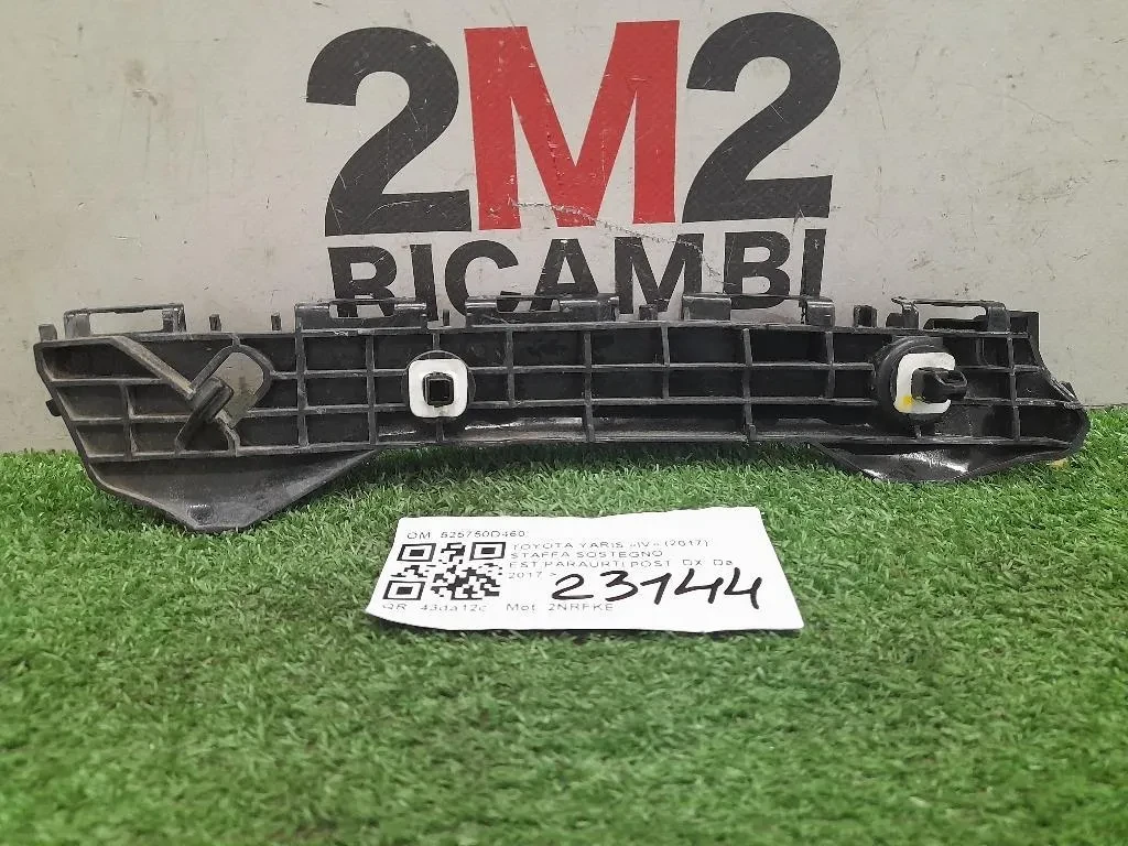 Staffa Sostegno Estparaurti POST DX 525750D460 DX Toyota Yaris IV 2017