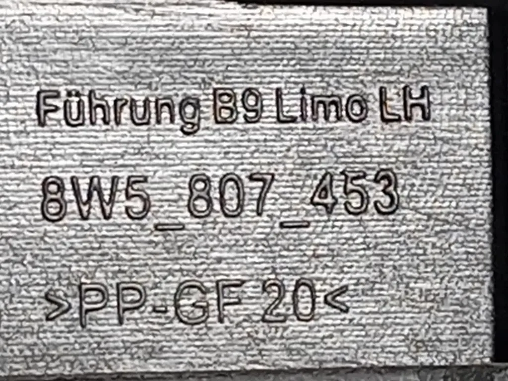 Staffa Sostegno Estparaurti POST SX 8W9 807 453 SX Audi A4 8W5 Avant 2015