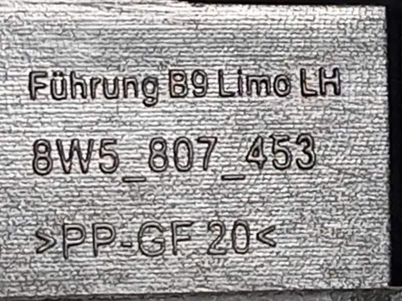 Staffa Sostegno Estparaurti POST SX 8W9 807 453 SX Audi A4 8W5 Avant 2015