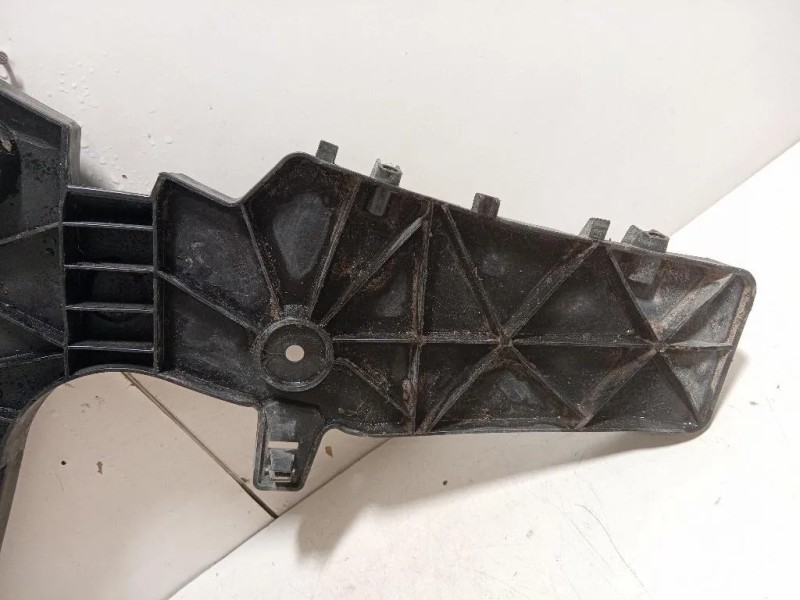 Staffa Sostegno Estparaurti POST SX 4K9 807 453 Audi A6 4GD Avant 2016