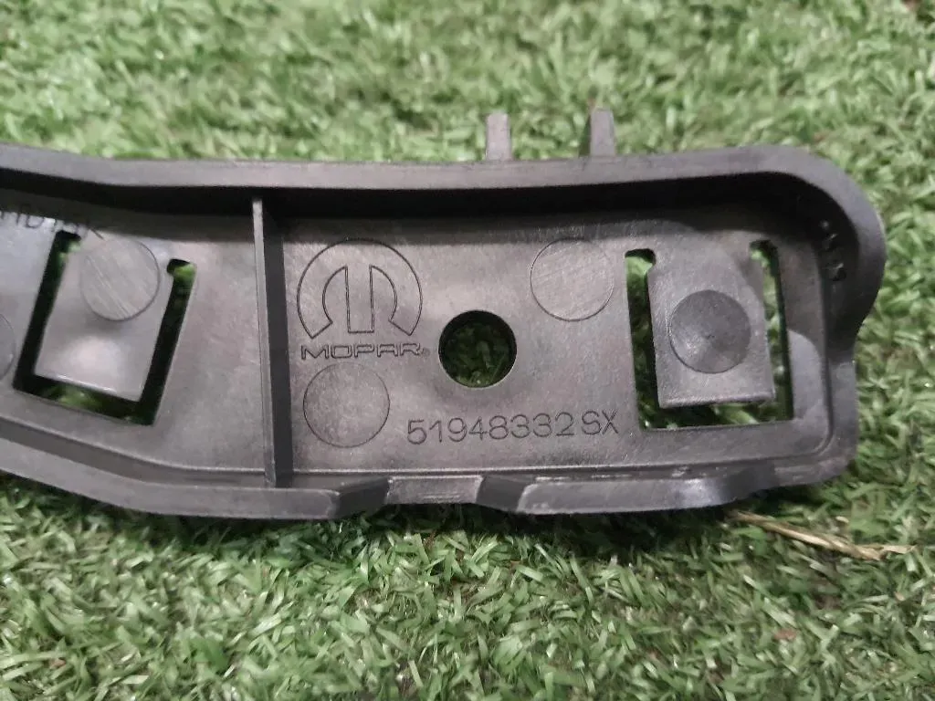 Staffa Sostegno Estparaurti POST SX 51948332 Fiat 500X 2015