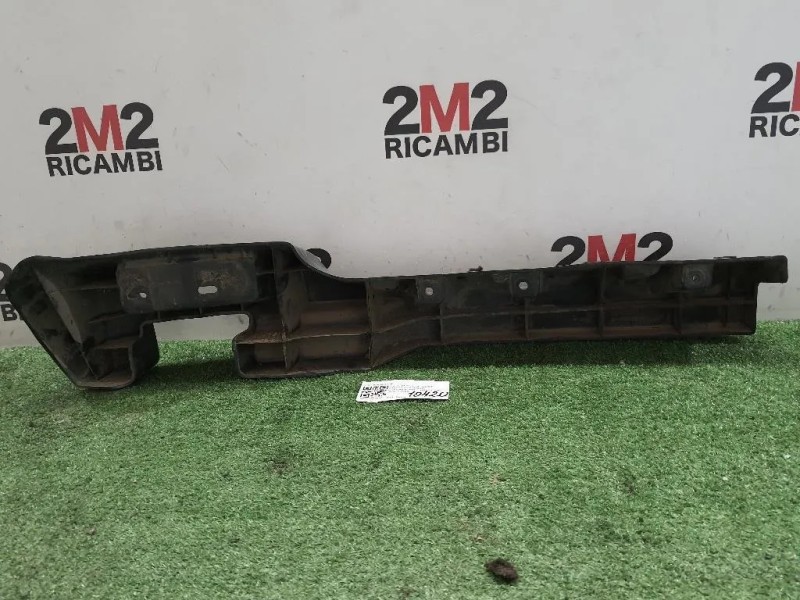 Staffa Sostegno Estparaurti POST SX 866703E000 Kia Sorento II 2006