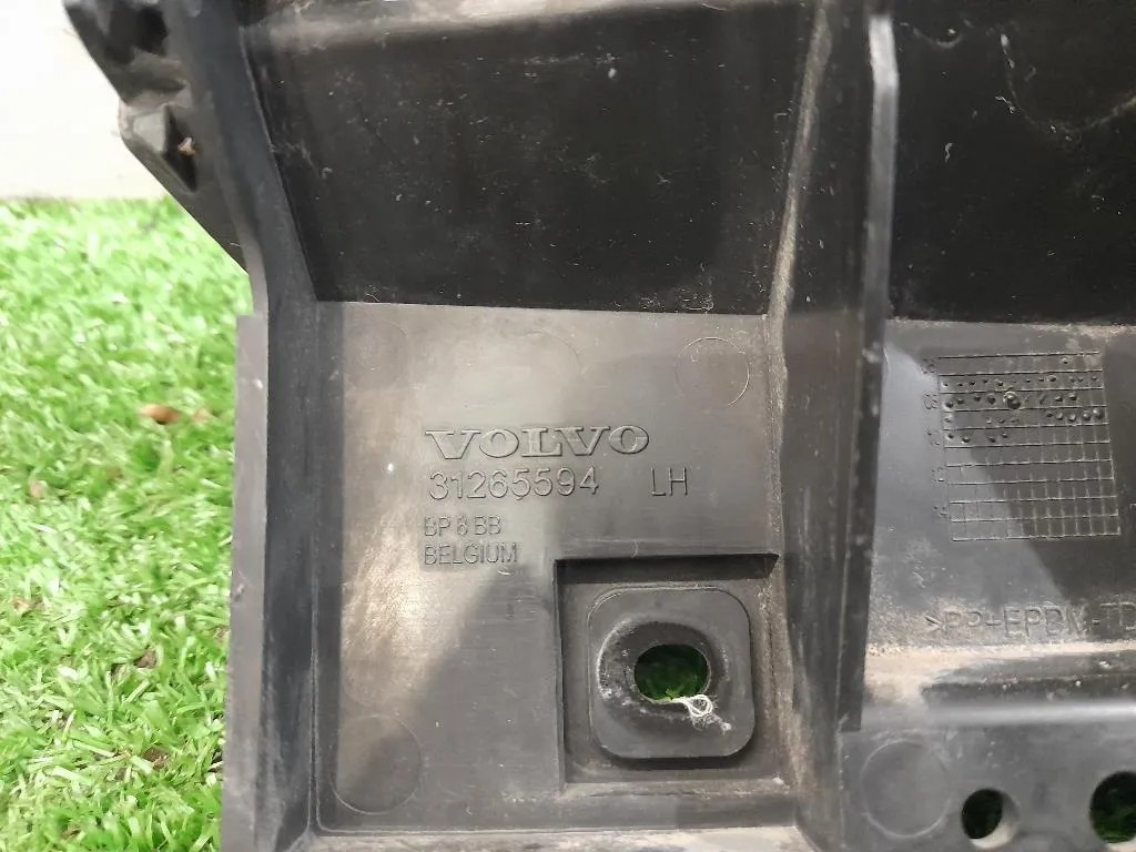 Staffa Sostegno Estparaurti POST SX 31265598 31265594 Volvo S40 II 2004