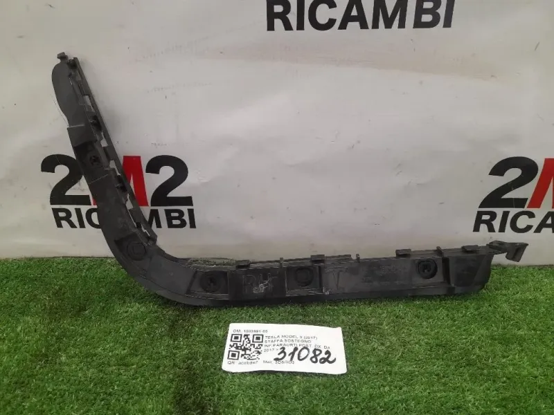 Staffa Sostegno Infparaurti POST DX 1083991-00 Tesla Model 3 2017