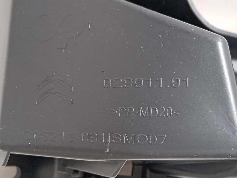 Staffa Sostegno Intparaurti POST 1611428880 SX+DX Citroen C4 Cactus 2014