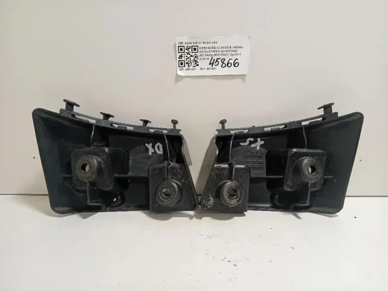 Staffa Sostegno Intparaurti POST A246 885 01 65 DX+SX Mercedes Classe B W246 2012