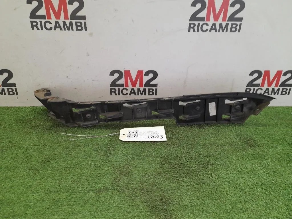 Staffa Sostegno Intparaurti POST DX 1K9807394 Volkswagen GOLF V Variant 2007 Staffa Sostegno Intparaurti POST DX 1K9807394 Volkswagen GOLF V Variant 2007