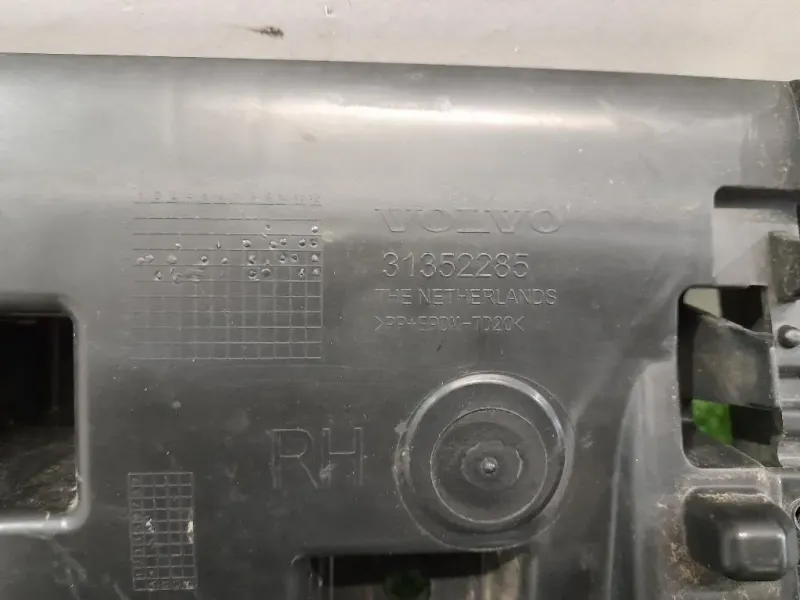 Staffa Sostegno Intparaurti POST DX 31352285 Volvo V60 I 2013