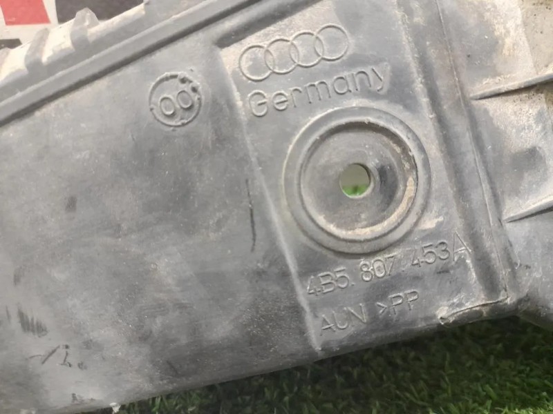 Staffa Sostegno Intparaurti POST SX 4B5807453A Audi A6 4B 1997