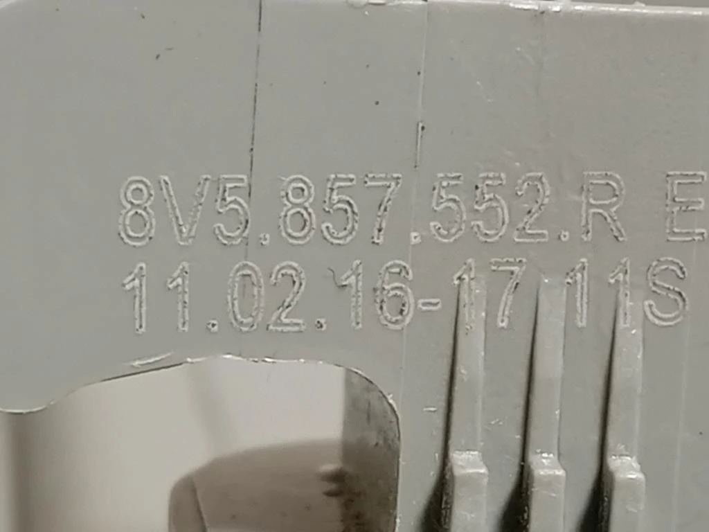 Pannello Parasole SX 8V5 857 552 R Audi A4 8W5 Avant 2015