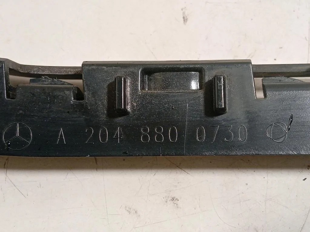 Staffa Sostegno Intparaurti POST SX A2048800730 Mercedes Classe C W204 2011