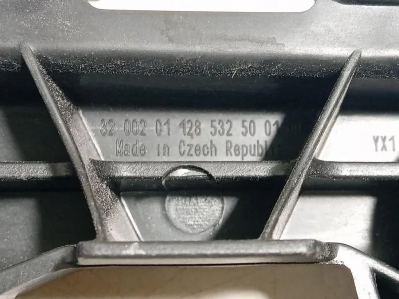 Staffa Sostegno Intparaurti POST SX STAFFA SOSTEGNO INTPARAURTI POST SX Skoda Fabia NJ3 2014