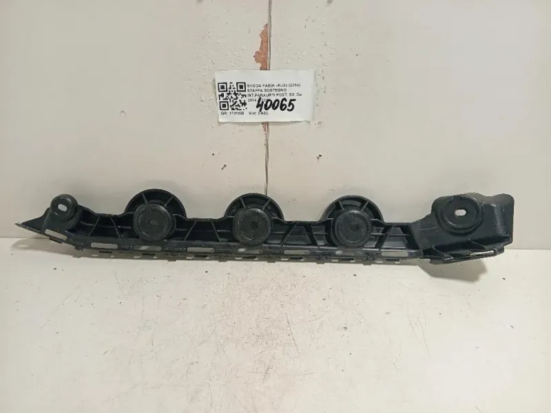 Staffa Sostegno Intparaurti POST SX STAFFA SOSTEGNO INTPARAURTI POST SX Skoda Fabia NJ3 2014