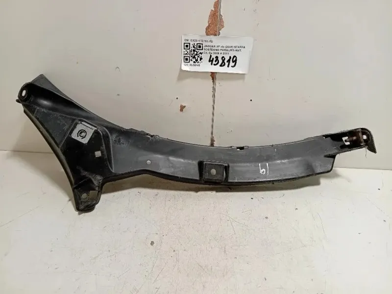 Staffa Sostegno Paraurti ANT DX CX23-17E762-AB Jaguar XF I 2008