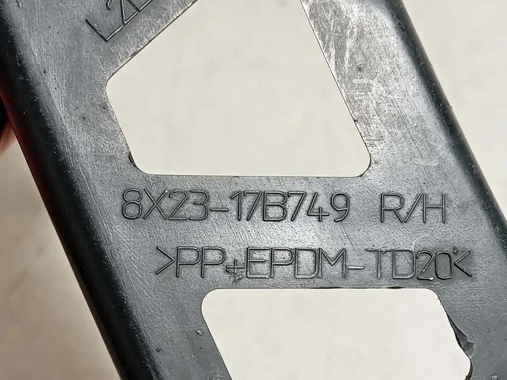 Staffa Sostegno Paraurti ANT DX 8X23-17B749 Jaguar XF I 2008