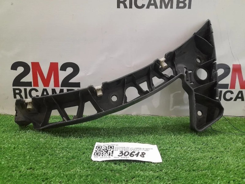 Staffa Sostegno Paraurti ANT DX 8X23-17B749 Jaguar XF I 2008