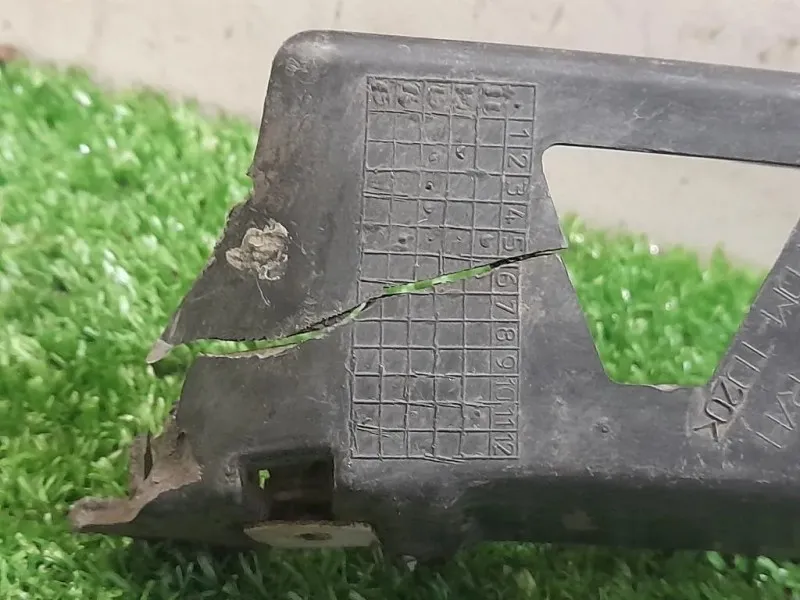 Staffa Sostegno Paraurti ANT DX 8X23-17B749 Jaguar XF I 2008