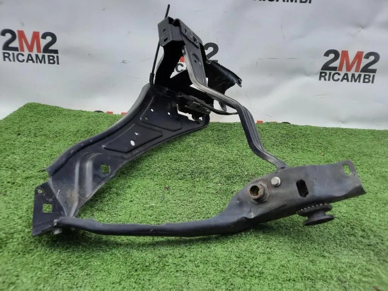 Staffa Sostegno Paraurti ANT DX A2048173420 Mercedes Classe E S212 SW 2009