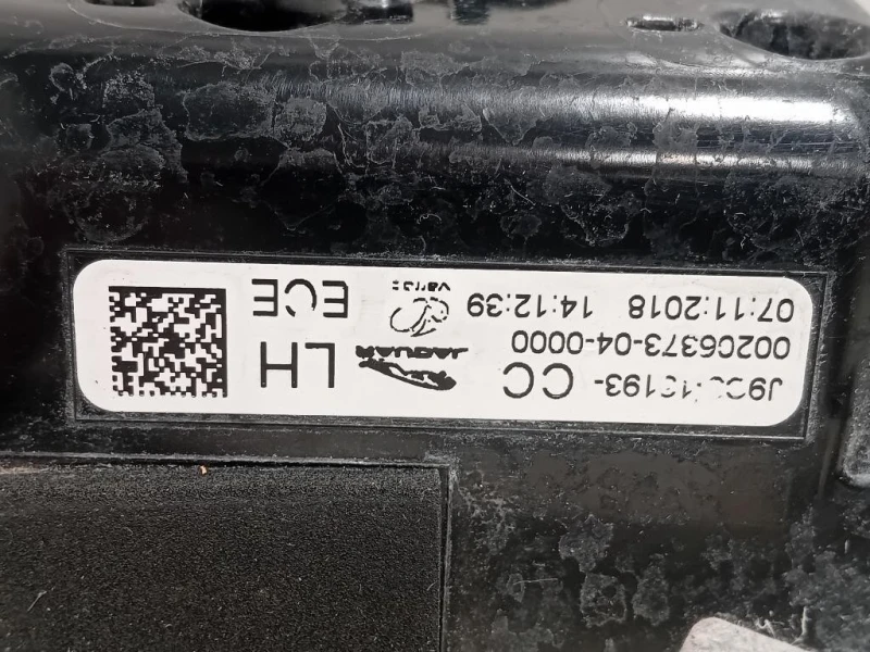 Fanale INT POST SX J9C3-13193-CC Jaguar E-pace 2017