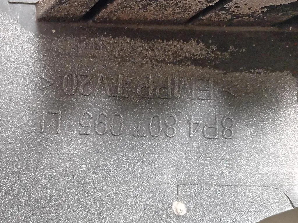 Staffa Sostegno Paraurti ANT SX 8P4 807 095 Audi A3 8PA Sportback 2008