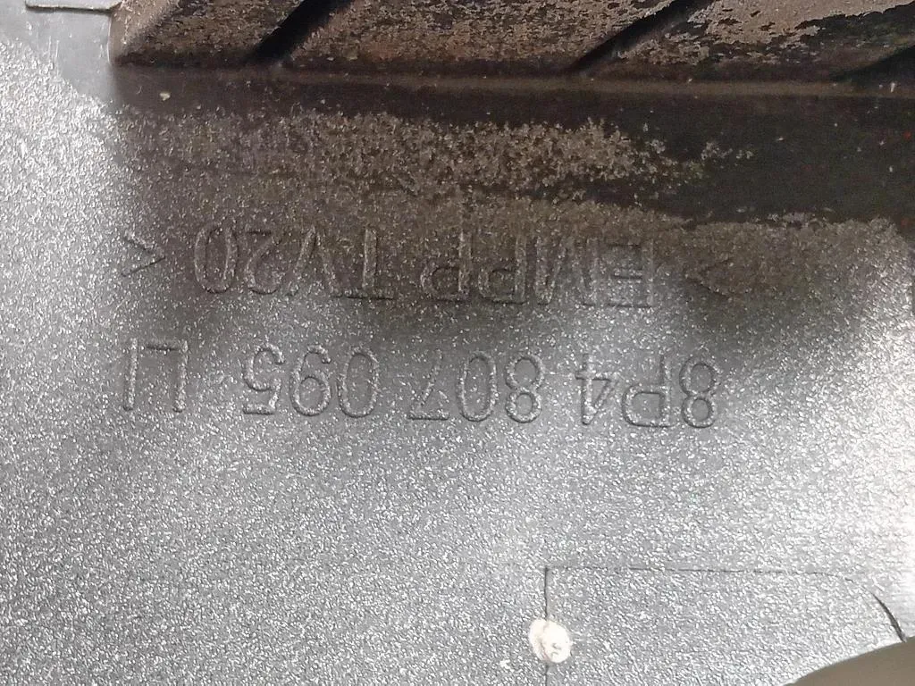 Staffa Sostegno Paraurti ANT SX 8P4 807 095 Audi A3 8PA Sportback 2008