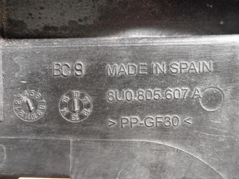 Staffa Sostegno Paraurti ANT SX 8U0 805 607 A Audi Q3 8UB 2012