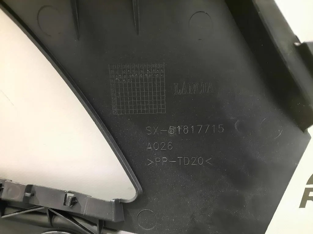 Staffa Sostegno Paraurti ANT SX 51817715 SX Lancia Delta III 2011